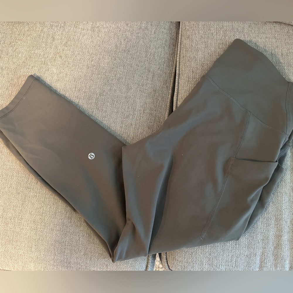 Lululemon Wonder Train Legging